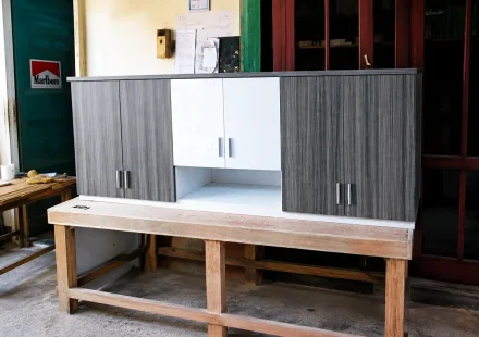 kitchen cabinet